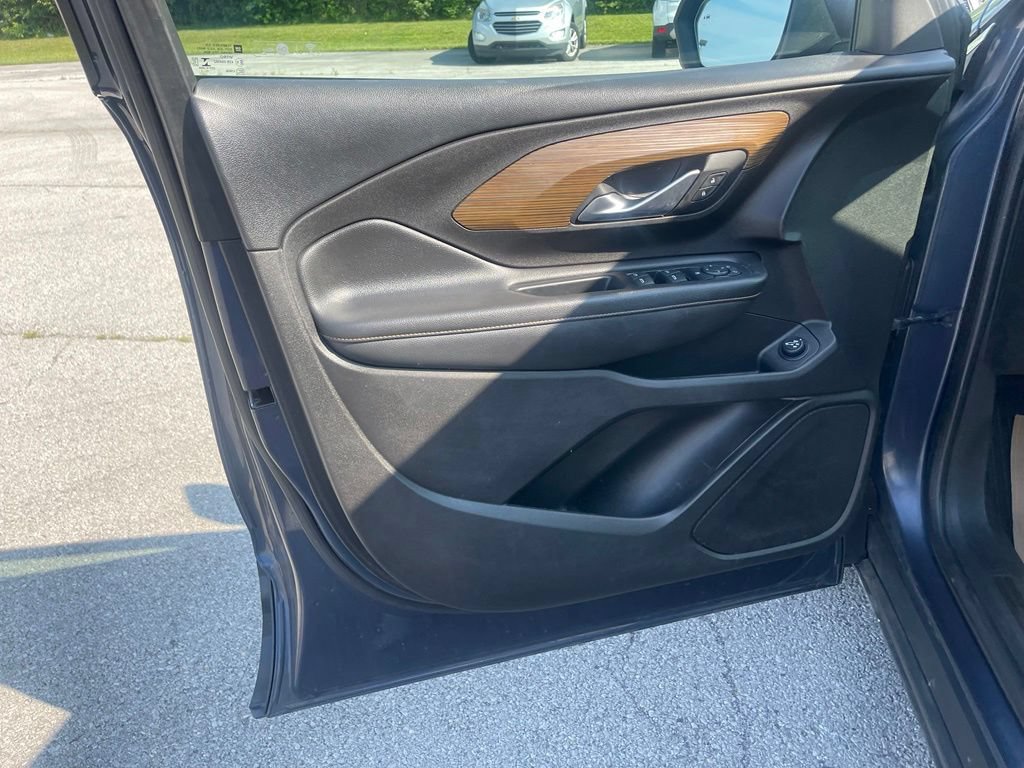 Used 2018 GMC Terrain SLE w/ Driver Convenience Package AWD/4WD image 13