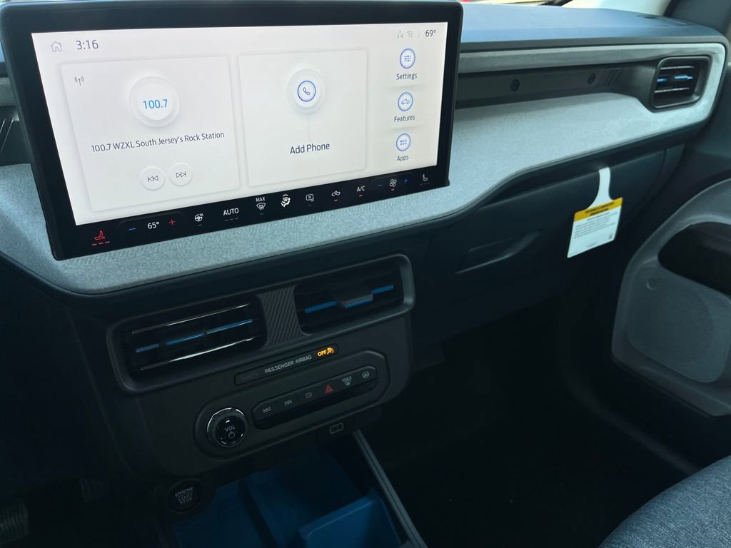 New 2026 Ford Maverick XLT image 18