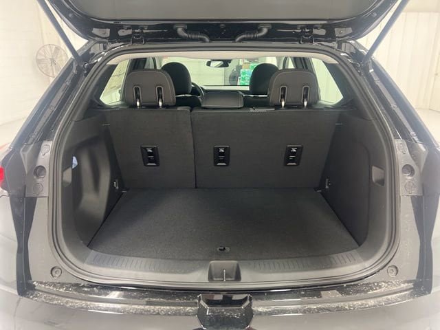 New 2027 Chevrolet Bolt LT w/ Comfort Package image 12