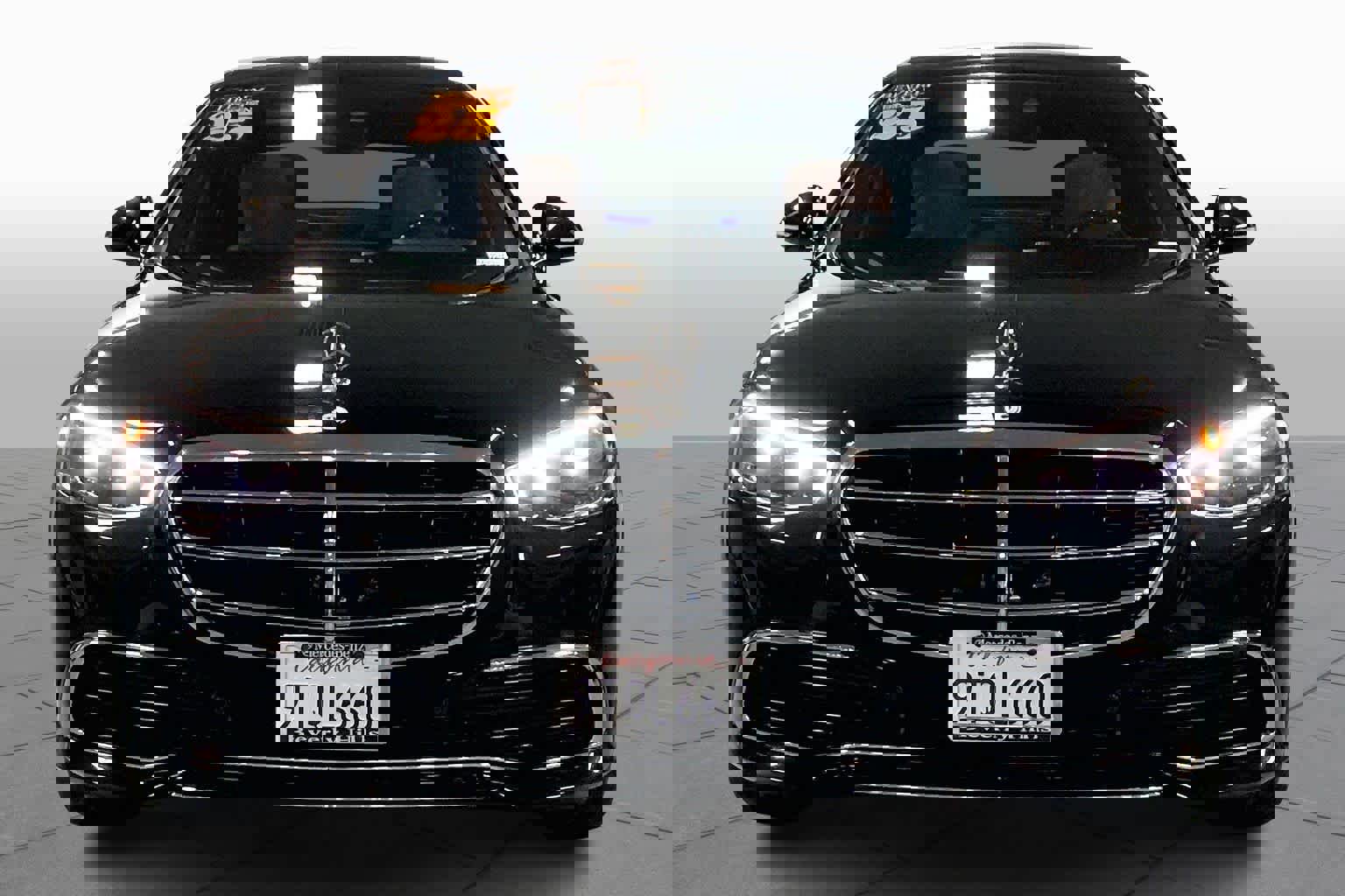 Used 2025 Mercedes-Benz S 500 4MATIC image 3