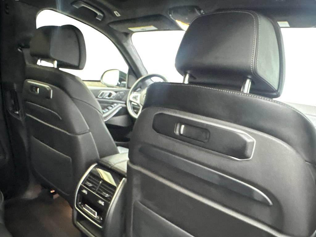 Used 2023 BMW X7 xDrive40i w/ M Sport Package AWD/4WD image 46
