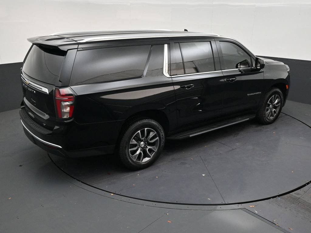 Used 2021 Chevrolet Suburban LT AWD/4WD image 15