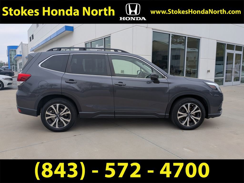 Used 2022 Subaru Forester Limited image 3
