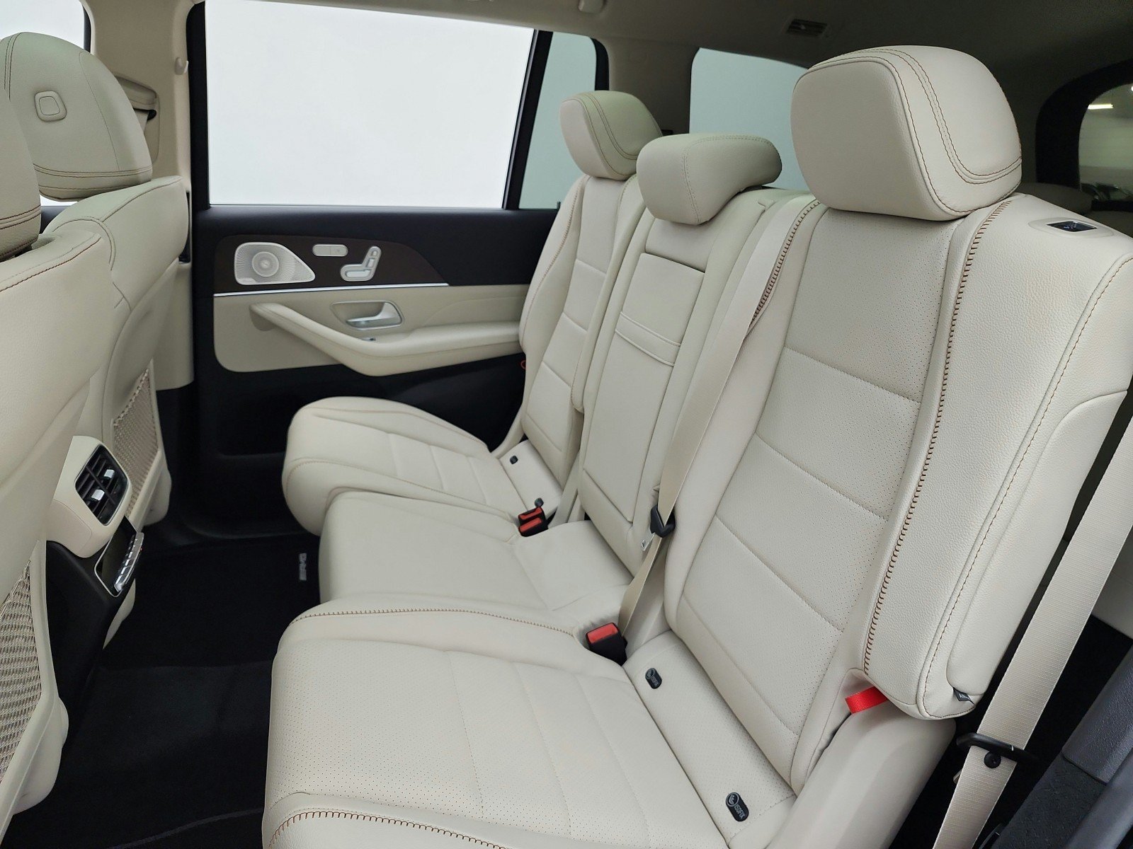 New 2027 Mercedes-Benz GLS 450 4MATIC image 11