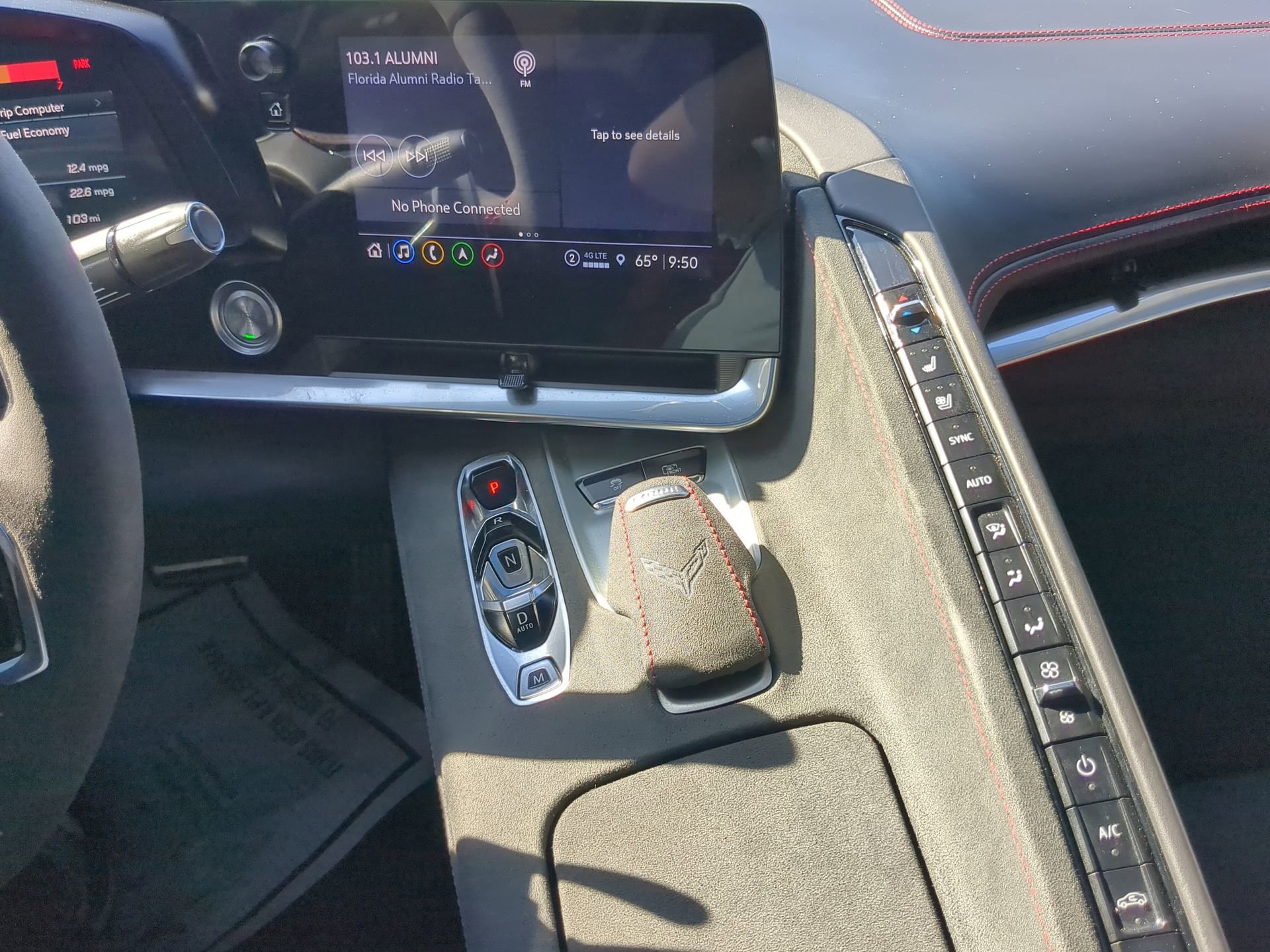 Used 2022 Chevrolet Corvette Stingray Premium Cpe w/ Z51 Performance Package image 48