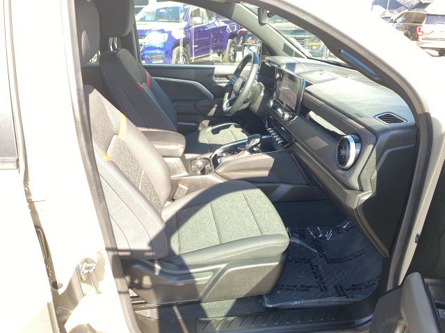 Used 2024 Chevrolet Colorado Z71 w/ Z71 Convenience Package 2 image 28