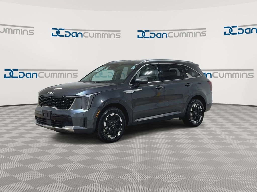 Used 2024 Kia Sorento S image 5