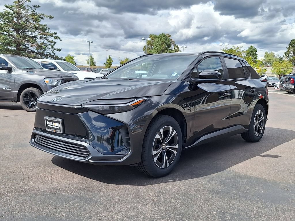 Used 2024 Toyota bZ4X AWD w/ Weather Package image 7