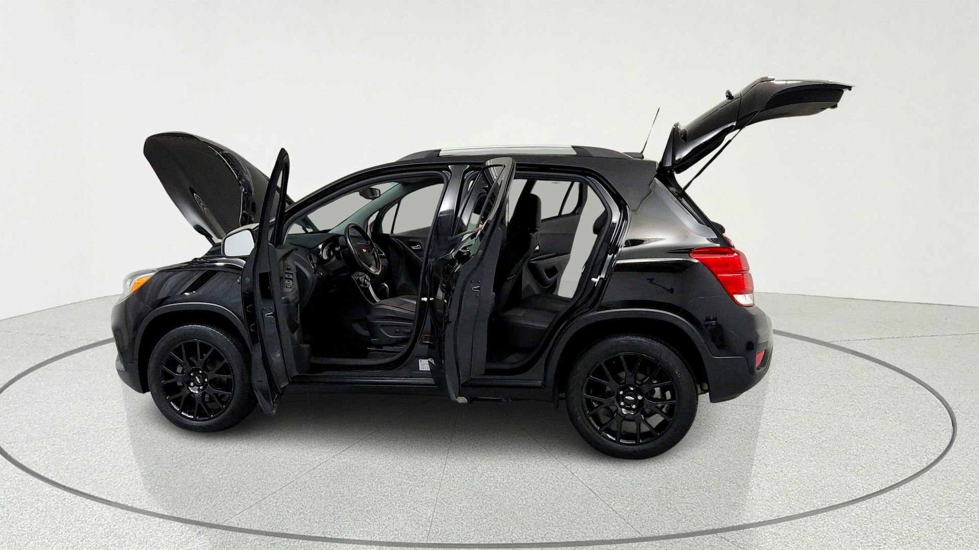 Used 2022 Chevrolet Trax LT w/ Midnight Edition AWD/4WD image 10