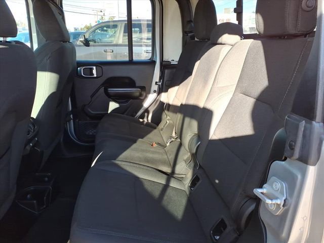 Used 2021 Jeep Gladiator Sport image 10