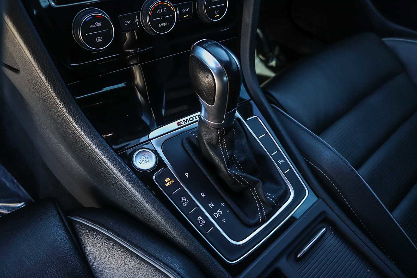 Used 2019 Volkswagen Golf R 4-Door image 20