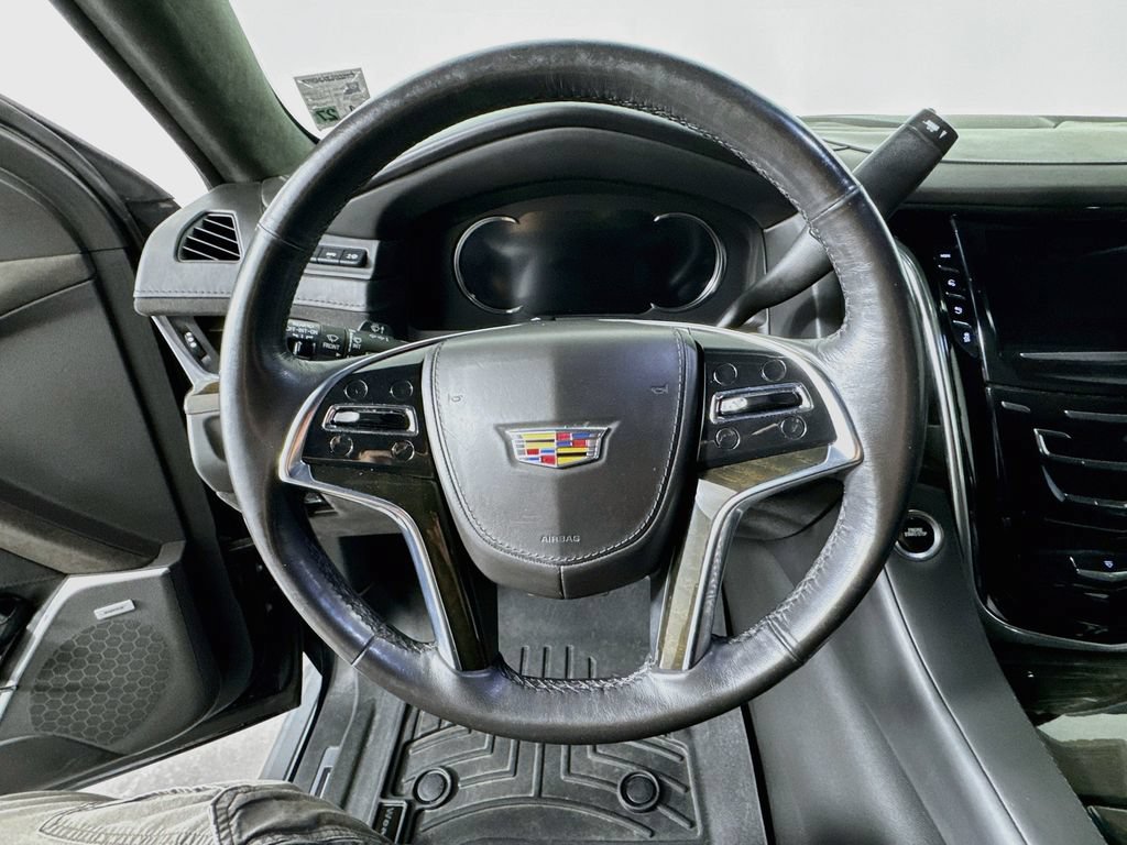 Used 2020 Cadillac Escalade ESV Platinum RWD image 15