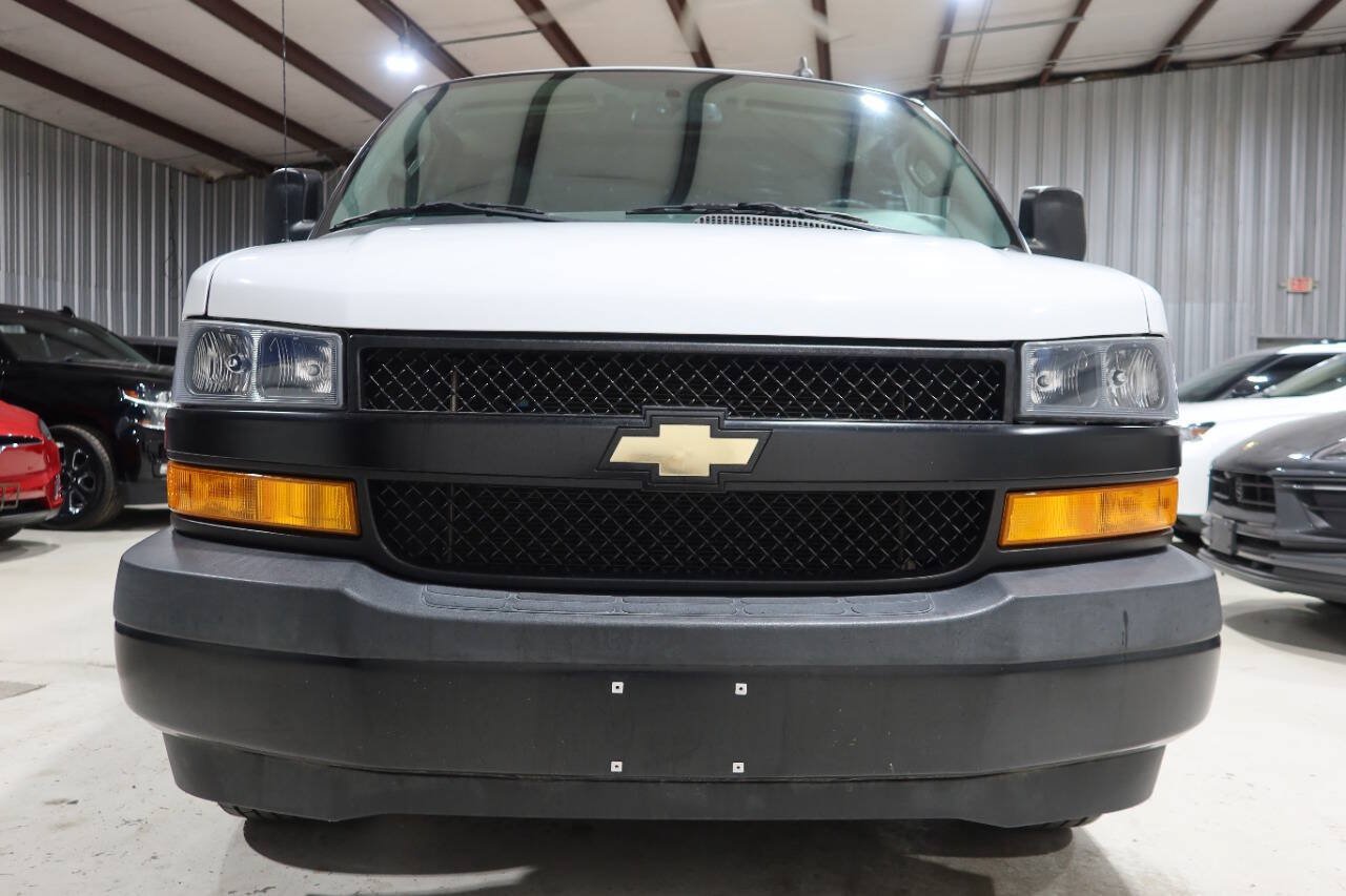 Used 2021 Chevrolet Express 2500 RWD image 8