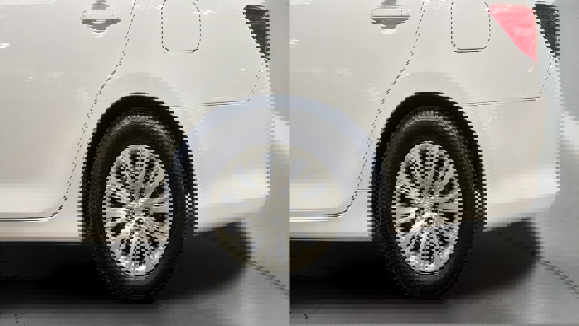 Used 2014 Toyota Camry L FWD image 37