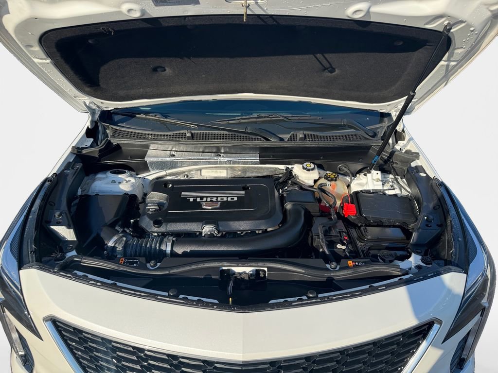 Used 2022 Cadillac XT4 Premium Luxury w/ Enhanced Visibility Package image 24