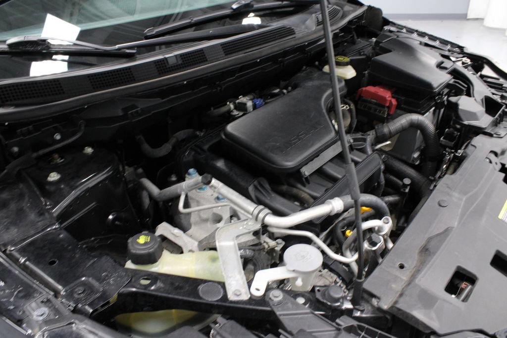Certified 2022 Nissan Rogue Sport SV AWD/4WD image 14