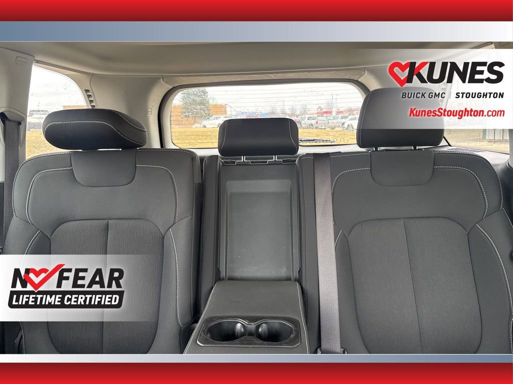 Used 2024 Jeep Grand Cherokee Laredo image 33