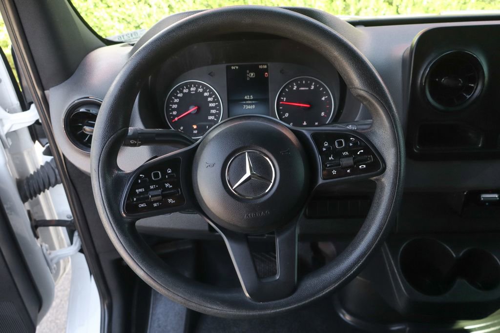 Used 2024 Mercedes-Benz Sprinter 2500 w/ Acoustic Package image 27