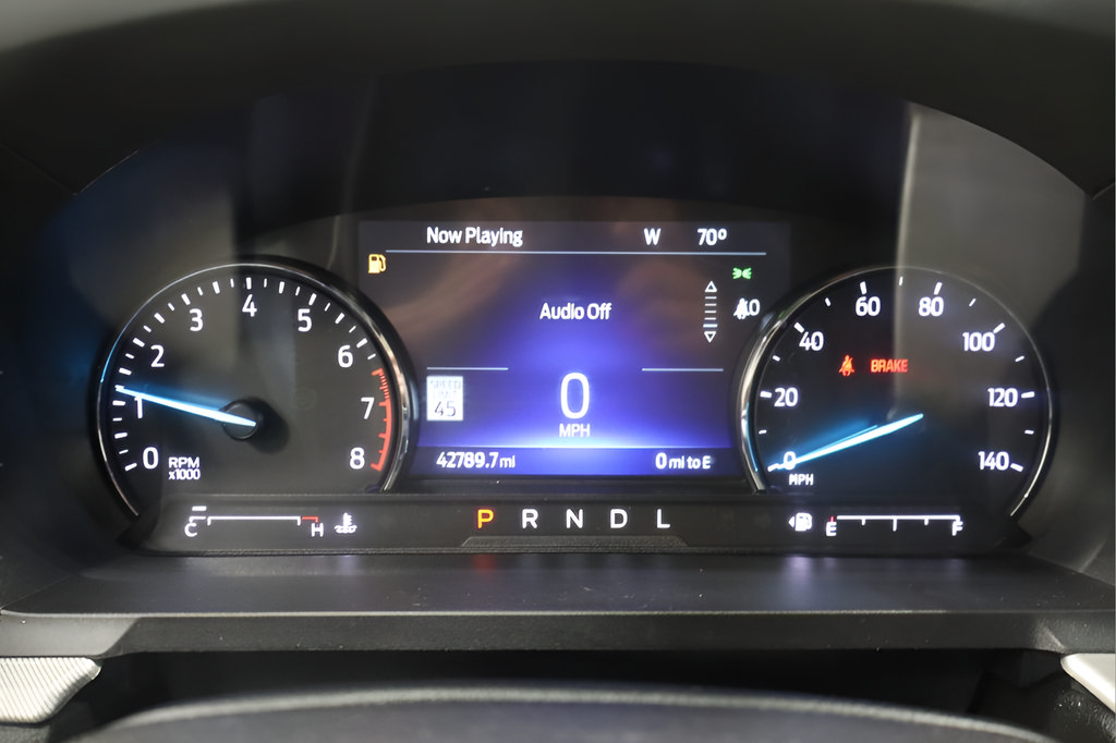 Used 2023 Ford Explorer XLT w/ Equipment Group 202A AWD/4WD image 22