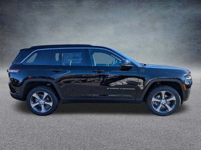 New 2026 Jeep Grand Cherokee Limited AWD/4WD image 2
