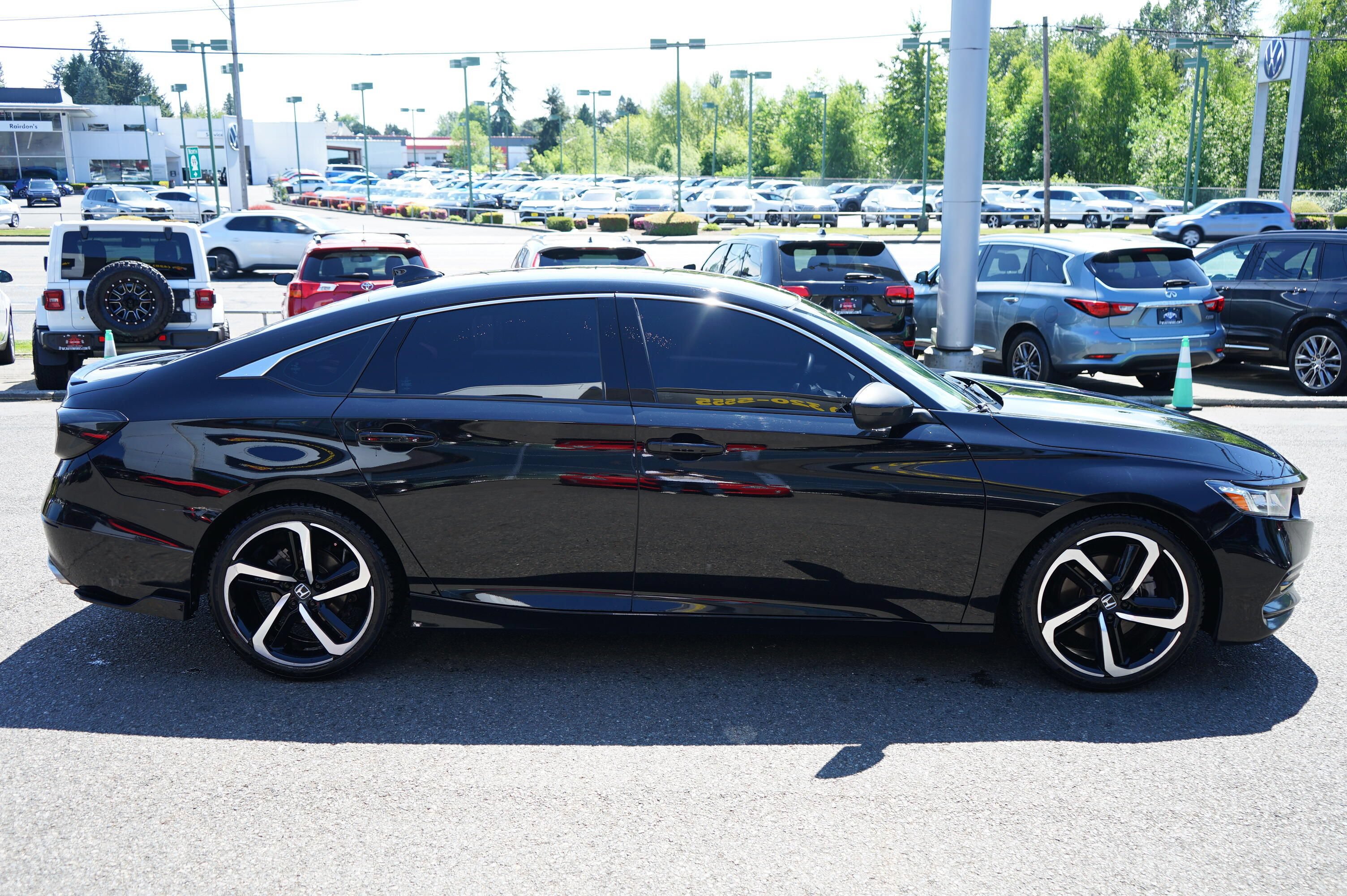 Used 2019 Honda Accord Sport image 6