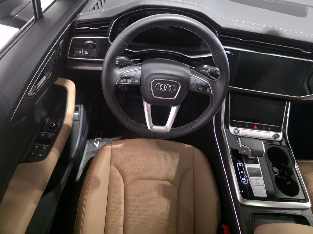 Certified 2025 Audi Q7 3.0T Premium Plus w/ Premium Plus Package AWD/4WD image 16