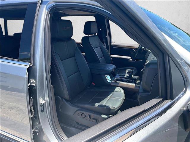Certified 2026 Chevrolet Silverado 1500 High Country AWD/4WD image 9