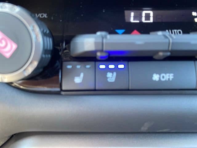 New 2026 Toyota Tundra Platinum AWD/4WD image 12