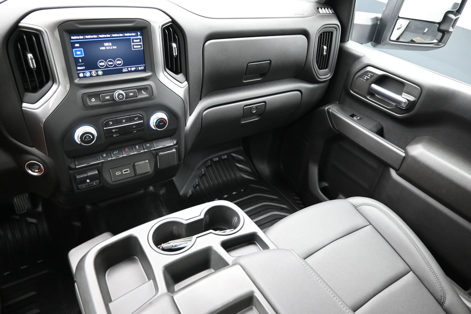 Used 2024 GMC Sierra 2500 Pro w/ Convenience Package RWD image 32