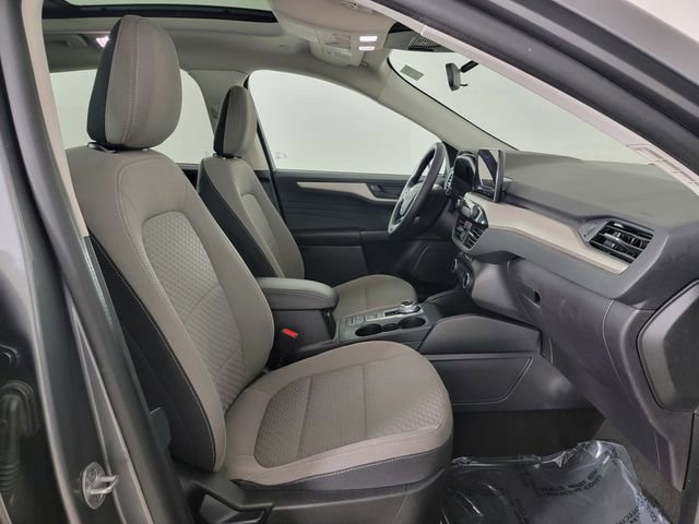 Used 2022 Ford Escape SE w/ Cold Weather Package FWD image 19