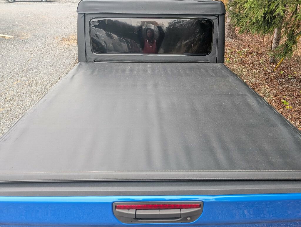 Used 2022 Jeep Gladiator Sport image 19