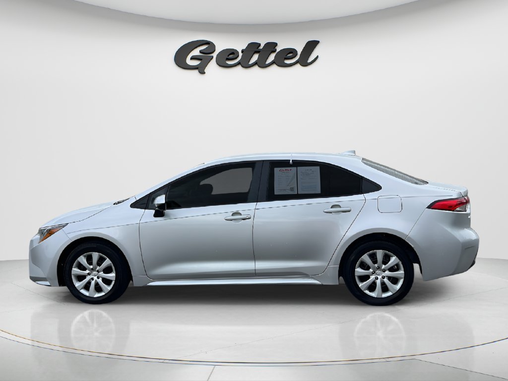 Used 2025 Toyota Corolla LE FWD image 8