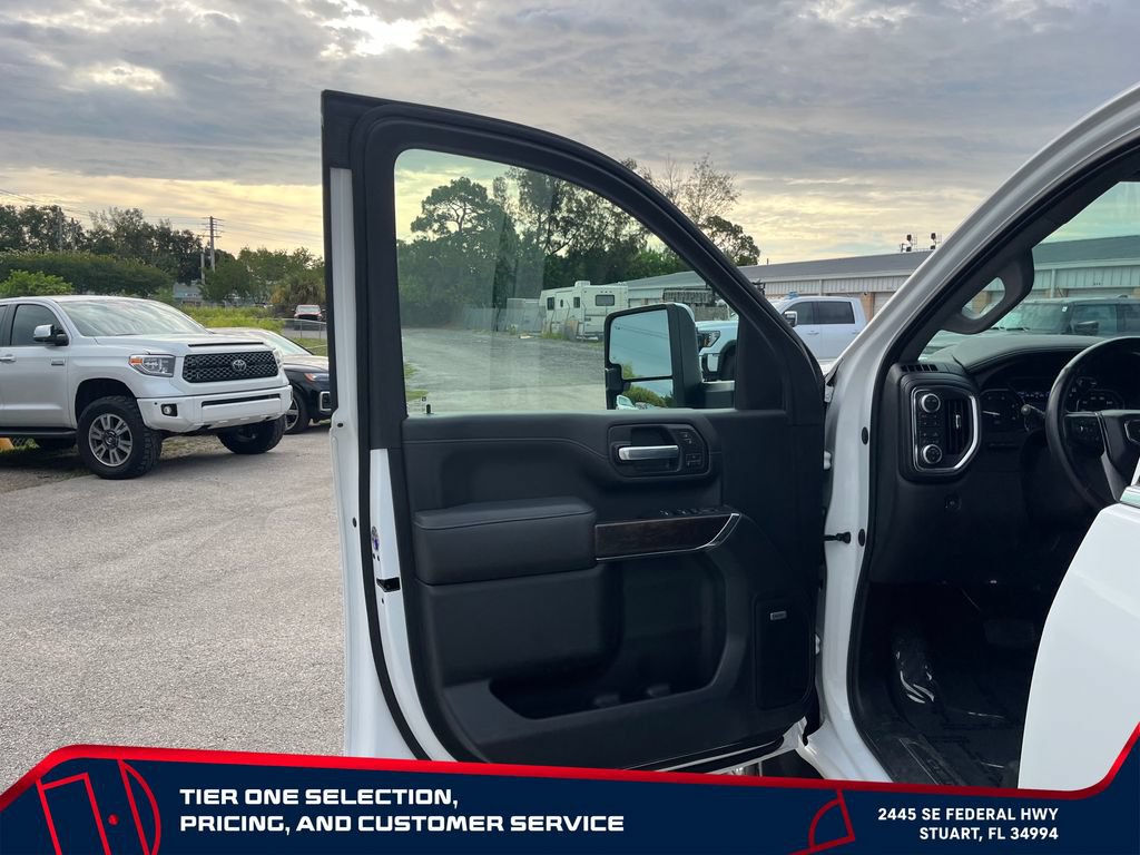 Used 2020 GMC Sierra 2500 Denali w/ Denali Ultimate Package AWD/4WD image 11
