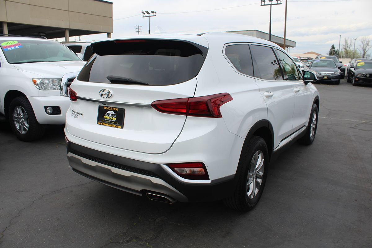 Used 2020 Hyundai Santa Fe SEL w/ Cargo Package FWD image 7