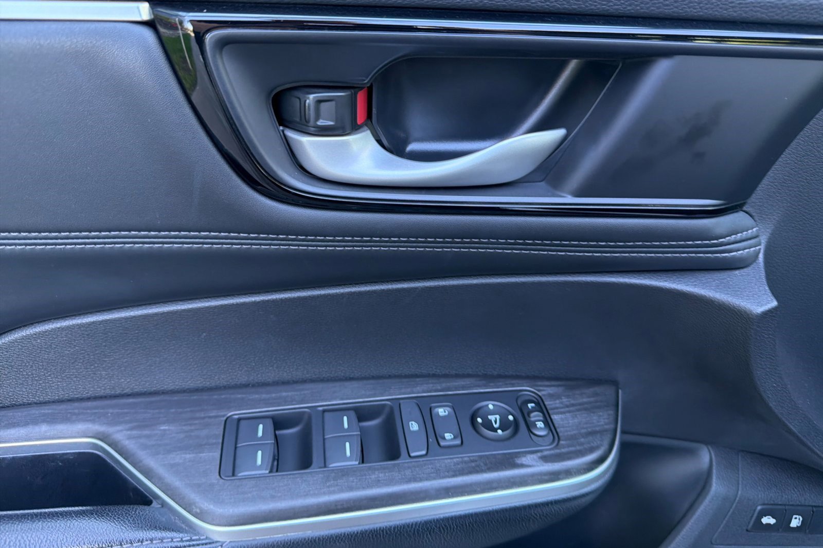 Used 2019 Honda Clarity Plug-In Hybrid image 12