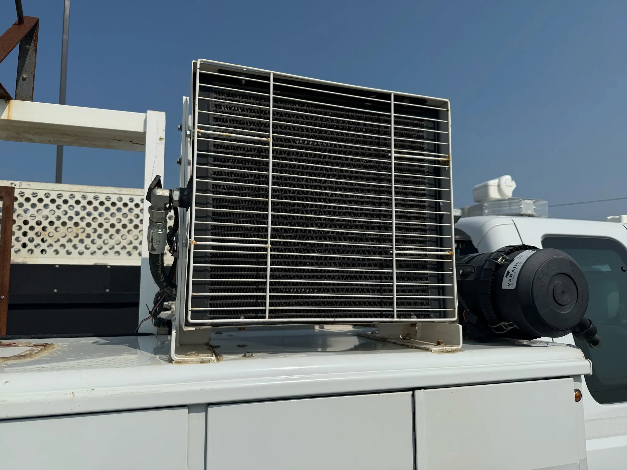 Used 2016 Ford F550 XLT 162  W.B. 4D image 8