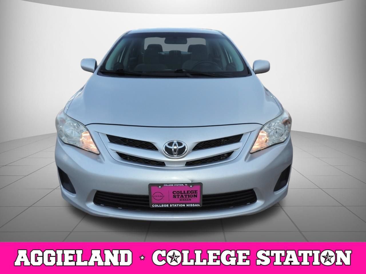 Used 2011 Toyota Corolla LE FWD image 9