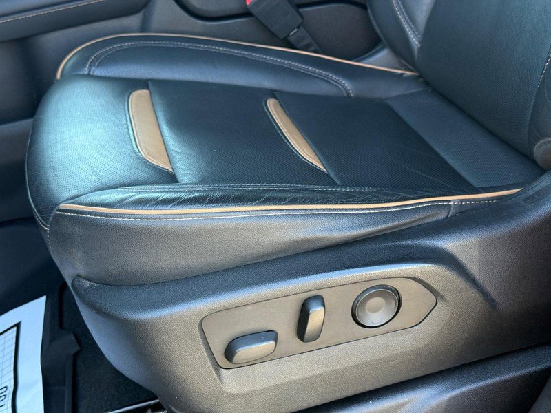 Used 2021 GMC Yukon XL AT4 w/ Rear Media and Nav Package image 30