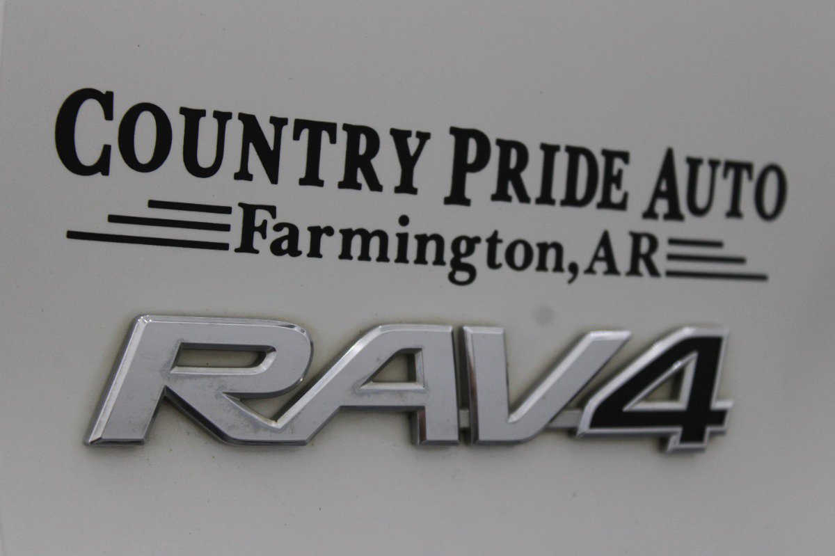 Used 2019 Toyota RAV4 Limited w/ Advanced Technology Package FWD image 36