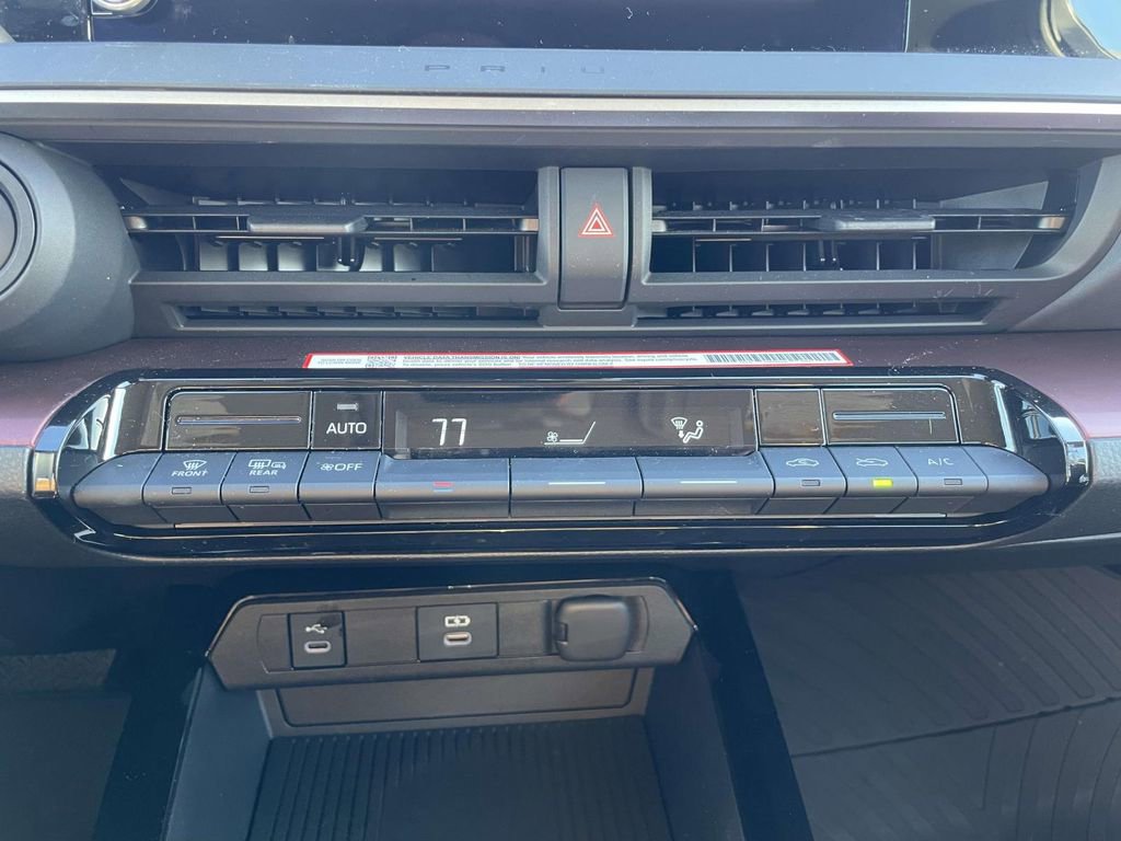 Used 2024 Toyota Prius Prime Premium image 27