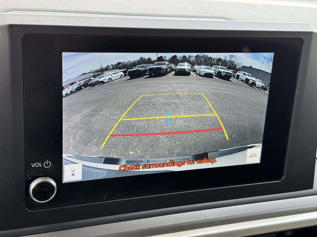 Used 2024 Toyota Tacoma SR5 image 4