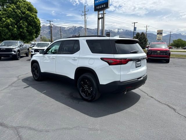 Used 2023 Chevrolet Traverse LT w/ Midnight/Sport Edition AWD/4WD image 5