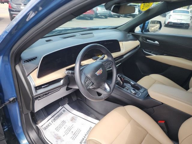 Used 2024 Cadillac XT4 Premium Luxury AWD/4WD image 11