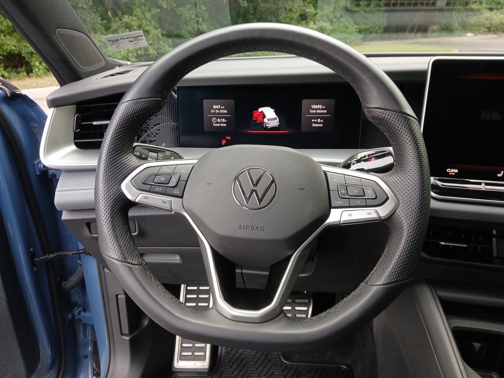 Used 2026 Volkswagen Tiguan SE R-Line AWD/4WD image 15
