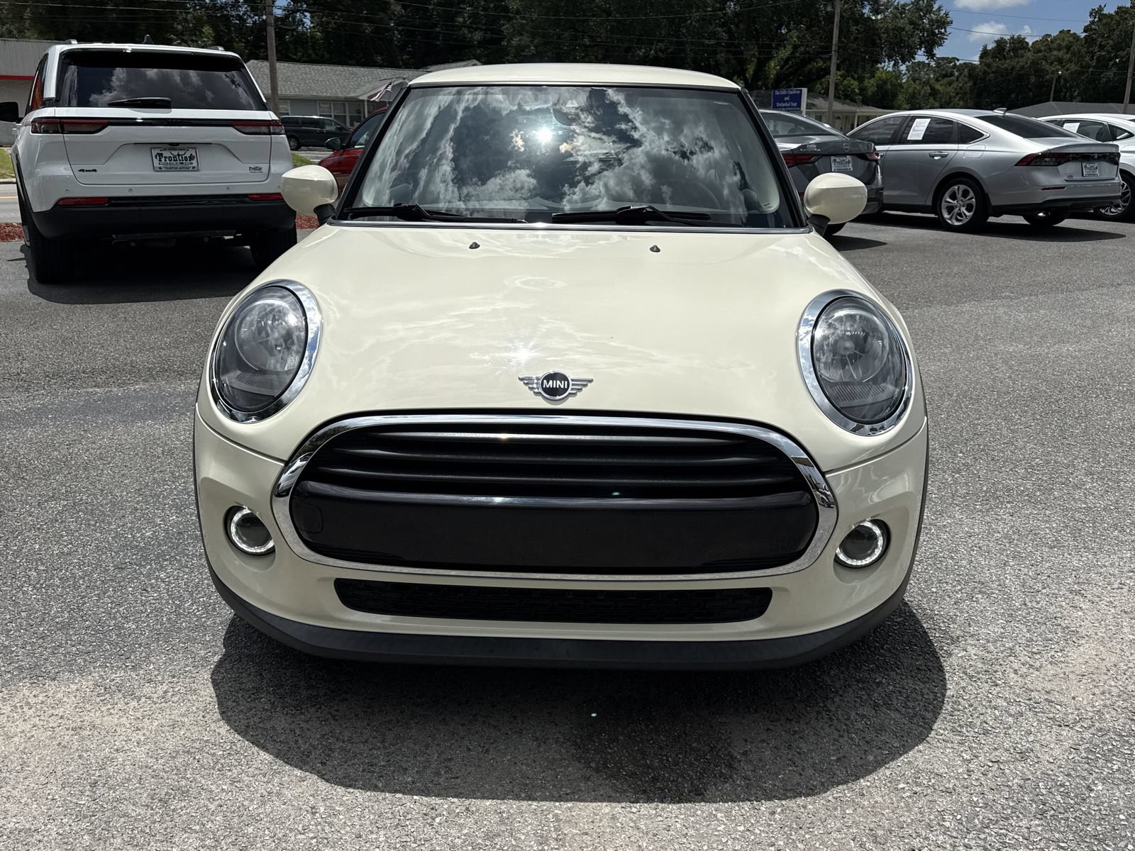 Used 2021 MINI Cooper 2-Door Hardtop FWD image 8