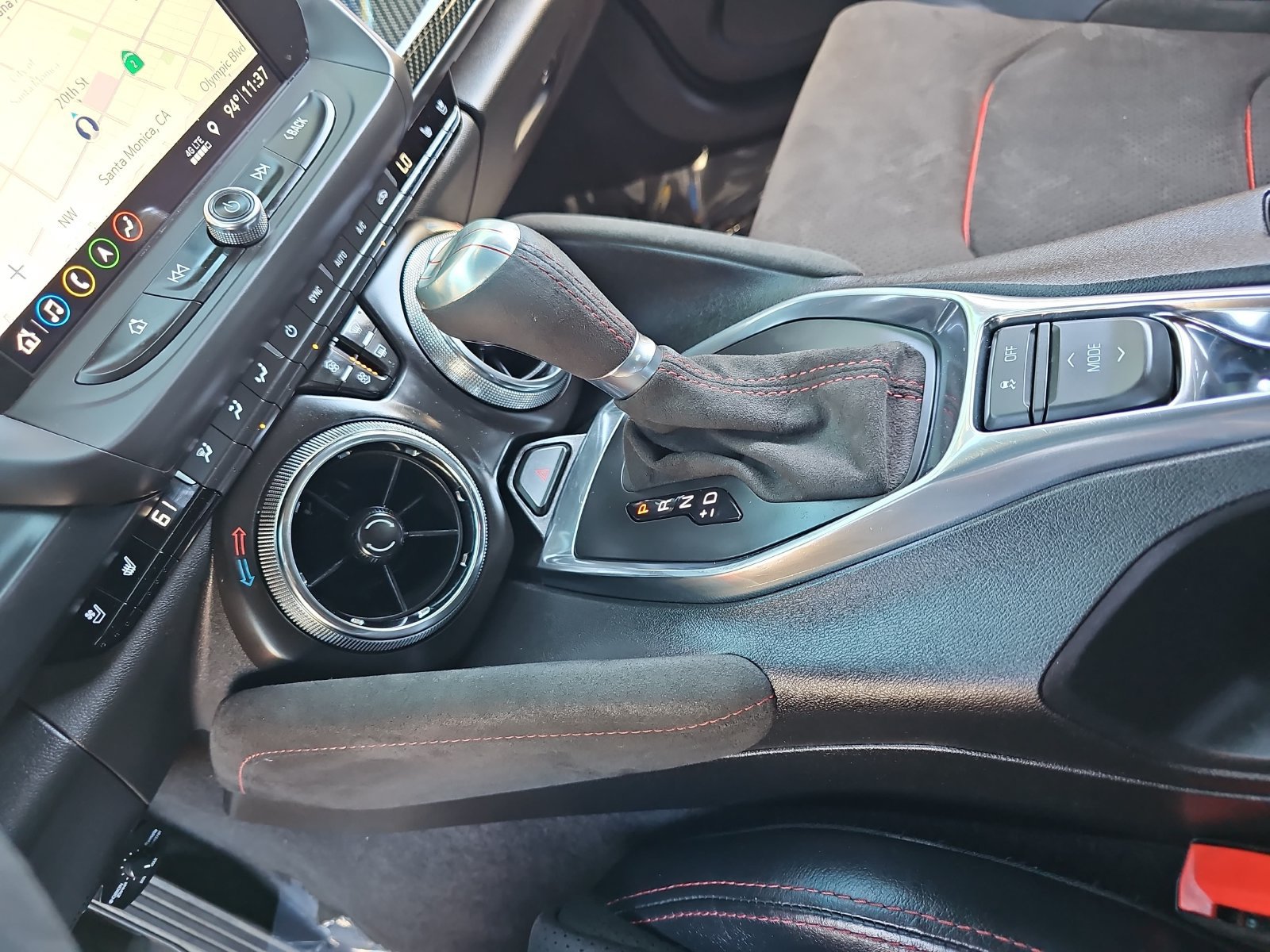Used 2019 Chevrolet Camaro ZL1 RWD image 26