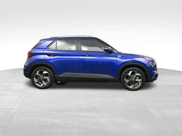 Used 2025 Hyundai Venue SEL FWD image 38