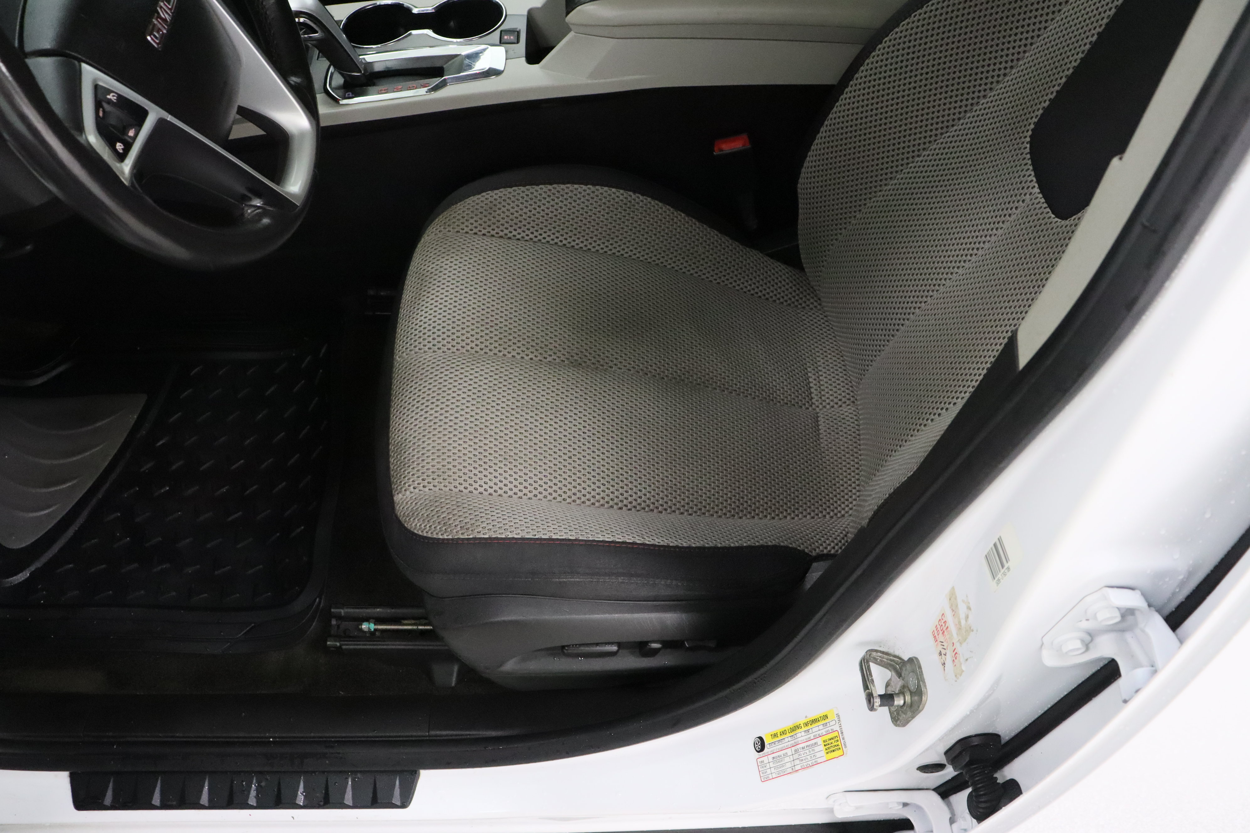 Used 2011 GMC Terrain SLE AWD/4WD image 15