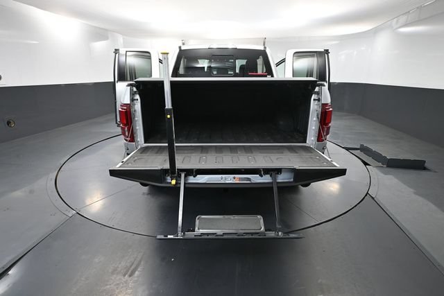 Used 2017 Ford F150 Raptor w/ Equipment Group 801A Mid AWD/4WD image 31