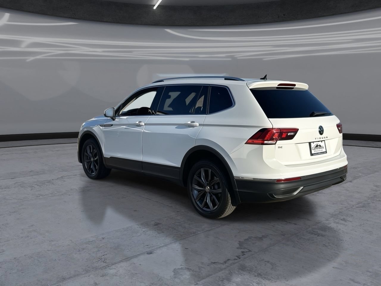 Used 2022 Volkswagen Tiguan SE FWD image 4